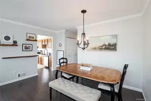 2022 Broadlawn Dr, Central Islip, NY 11722 - Photo 8