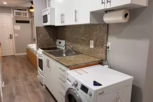 131 S Emerson Ave, Montauk, NY 11954 - Photo 4