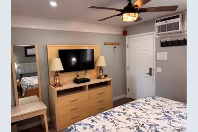 131 S Emerson Avenue #224, Montauk, NY 11954 - Photo 10