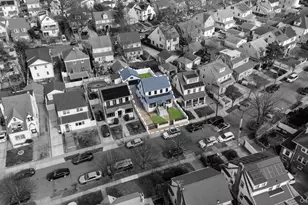 8525 151st St, Briarwood, NY 11432 - Photo 38