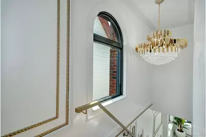 8525 151st Street, Briarwood, NY 11432 - Photo 20