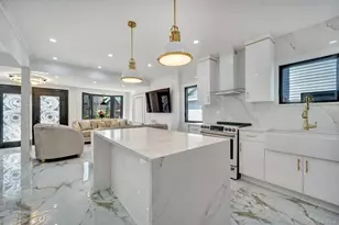 8525 151st St, Briarwood, NY 11432 - Photo 10