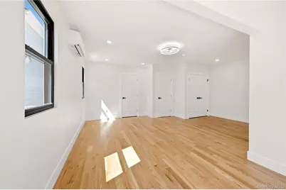 8 Hunt Avenue, Yonkers, NY 10710 - Photo 14