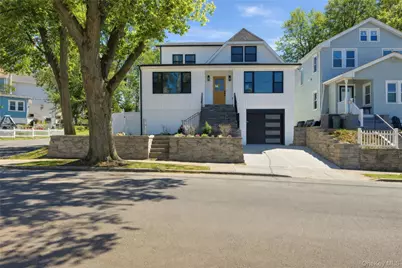 8 Hunt Avenue, Yonkers, NY 10710 - Photo 2