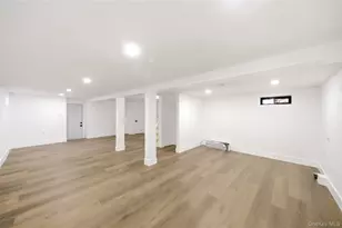 8 Hunt Ave, Yonkers, NY 10710 - Photo 28