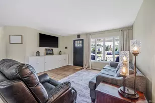 [Address not provided], North Babylon, NY 11703 - Photo 14