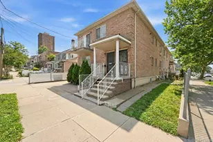 61-16 161st St, Flushing, NY 11365 - Photo 2