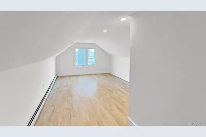 224 Windsor Parkway, Hempstead, NY 11550 - Photo 24