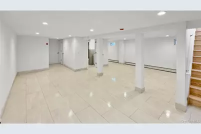 224 Windsor Parkway, Hempstead, NY 11550 - Photo 30