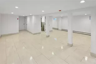 224 Windsor Pkwy, Hempstead, NY 11550 - Photo 30