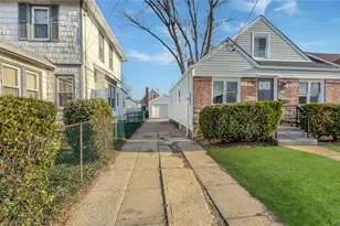 224 Windsor Pkwy, Hempstead, NY 11550 - Photo 6