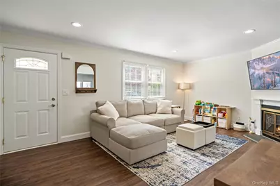 19 Paine Commons #19, Yaphank, NY 11980 - Photo 6
