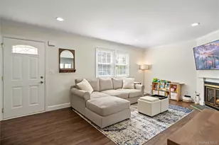 19 Paine Commons, Yaphank, NY 11980 - Photo 6