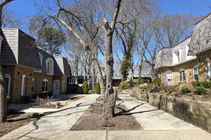 655 Middle Country, Coram, NY 11727 - Photo 4