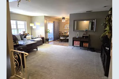 655 Middle Country #6A2, Coram, NY 11727 - Photo 6