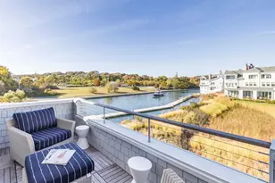 7 Old Boathouse Lane S, Hampton Bays, NY 11946 - Photo 12