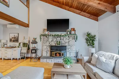 23 Wylde Road, Mount Sinai, NY 11766 - Photo 16