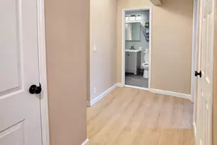 245 Rumsey Rd, Yonkers, NY 10701 - Photo 16