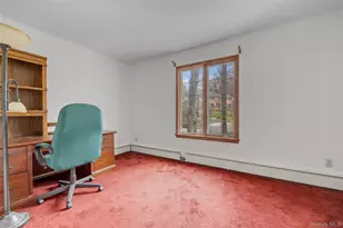 1 Peters Ln, Manhasset, NY 11030 - Photo 16