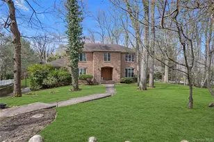 1 Peters Ln, Manhasset, NY 11030 - Photo 24