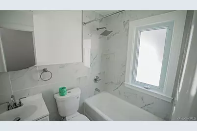 3066 Coddington Avenue, Bronx, NY 10461 - Photo 8