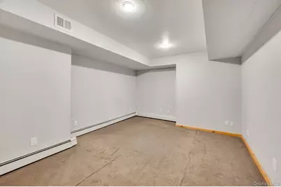 136 Mill Road, Manorville, NY 11949 - Photo 40