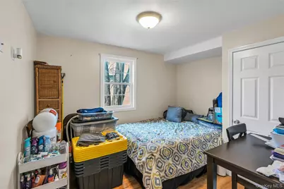 6 Oakwood Avenue, Ronkonkoma, NY 11779 - Photo 12