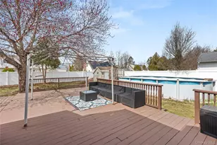 54 Christmas St, North Babylon, NY 11703 - Photo 20