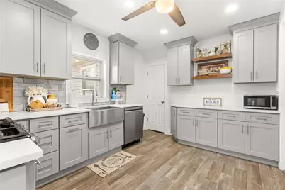 54 Christmas Street, North Babylon, NY 11703 - Photo 8