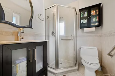 2953 Kinloch Road, Wantagh, NY 11793 - Photo 22