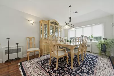 2953 Kinloch Road, Wantagh, NY 11793 - Photo 14