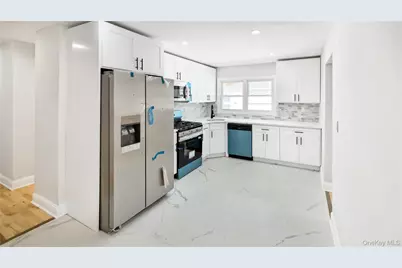 37 Decatur Street, Roosevelt, NY 11575 - Photo 20