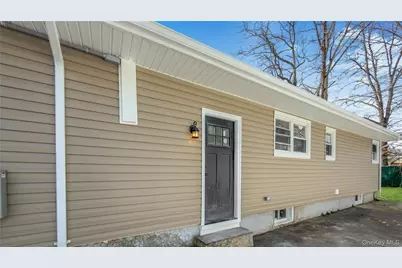 37 Decatur Street, Roosevelt, NY 11575 - Photo 10