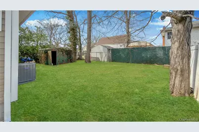 37 Decatur Street, Roosevelt, NY 11575 - Photo 42