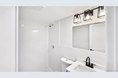 37 Decatur Street, Roosevelt, NY 11575 - Photo 36