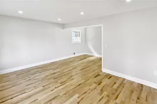 37 Decatur St, Roosevelt, NY 11575 - Photo 14