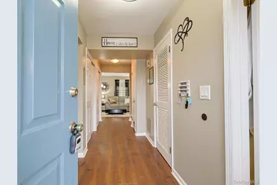 20 Wintergreen Court, Montgomery, NY 12549 - Photo 2