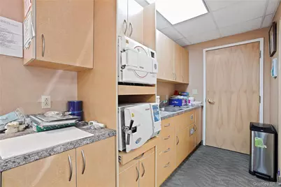 84-10 153rd Avenue #LM, Howard Beach, NY 11414 - Photo 4