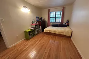 68-05 242nd St, Little Neck, NY 11362 - Photo 10