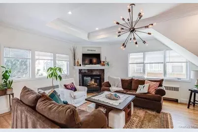 380 W Penn Street, Long Beach, NY 11561 - Photo 2