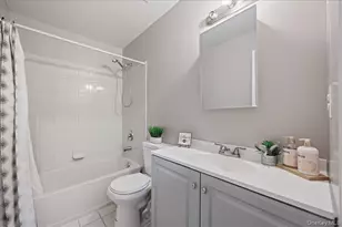 227 Surf Dr, Bronx, NY 10473 - Photo 20