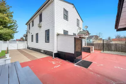 24 Pleasant Avenue, Roosevelt, NY 11575 - Photo 24