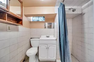 24 Pleasant Ave, Roosevelt, NY 11575 - Photo 20