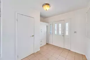 24 Pleasant Ave, Roosevelt, NY 11575 - Photo 14