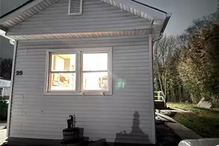 25 Buttercup Dr, Bohemia, NY 11716 - Photo 2