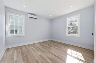 34-26 209th St, Bayside, NY 11361 - Photo 12