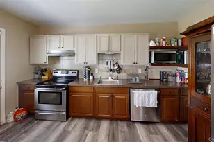 61 Manchester Rd, Huntington, NY 11743 - Photo 6