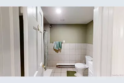 61 Manchester Road, Huntington, NY 11743 - Photo 12