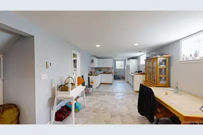 61 Manchester Road, Huntington, NY 11743 - Photo 10