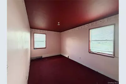 506 48th Street, Lindenhurst, NY 11757 - Photo 10